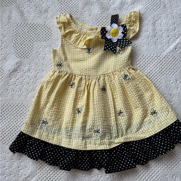 Other - Vintage Seersucker Gingham Bumblebee Dress